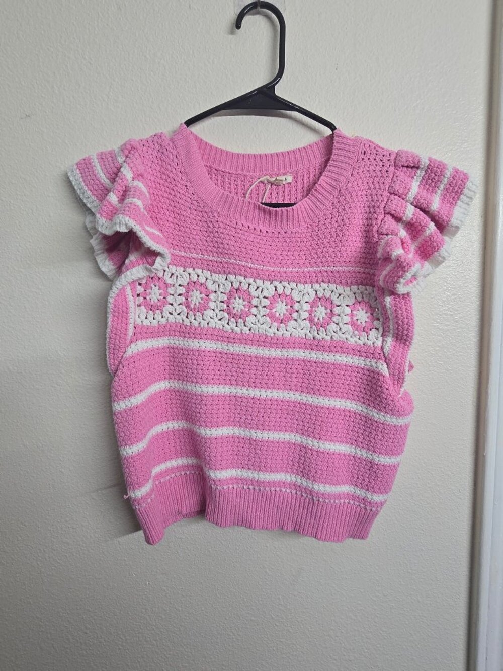 JODIFL Crochet Knit Sleeveless Top Small Pink White Ruffle Sleeves